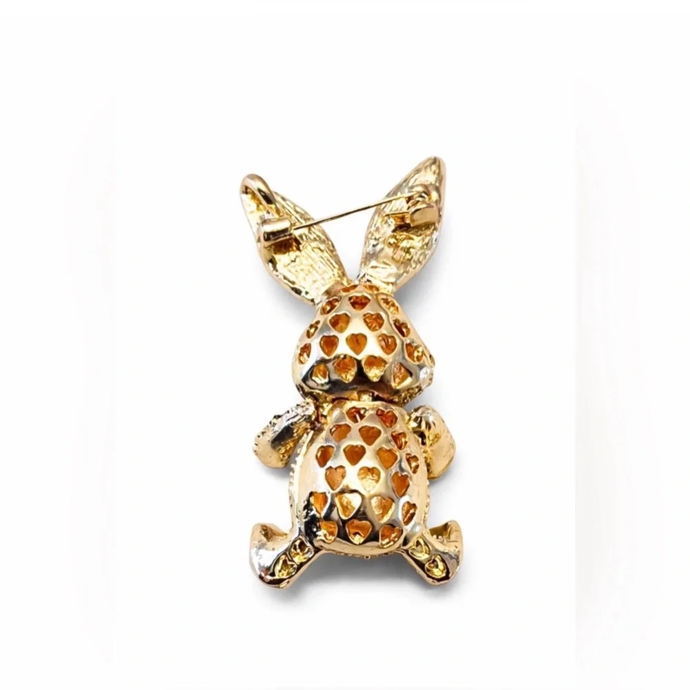 Gold Tone Bunny Brooch